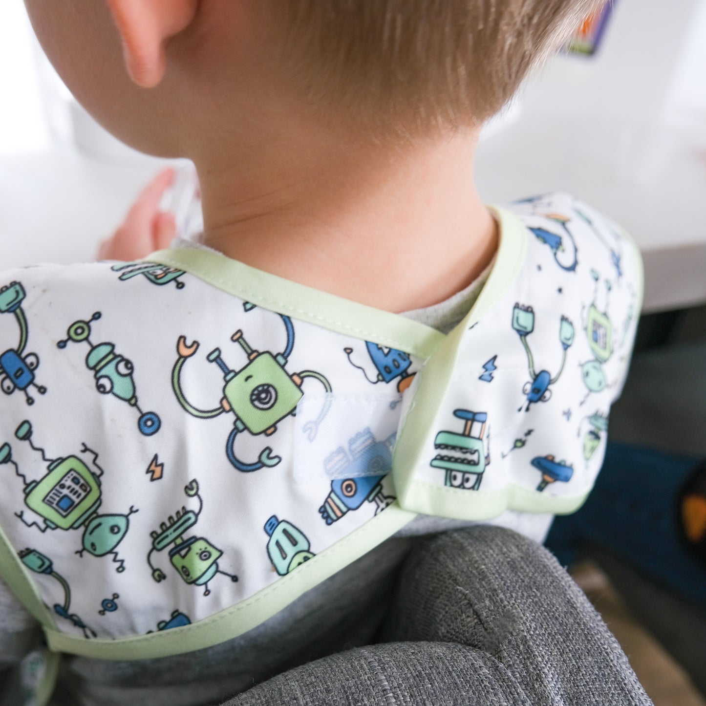 Apron Bib: Robot Buddies