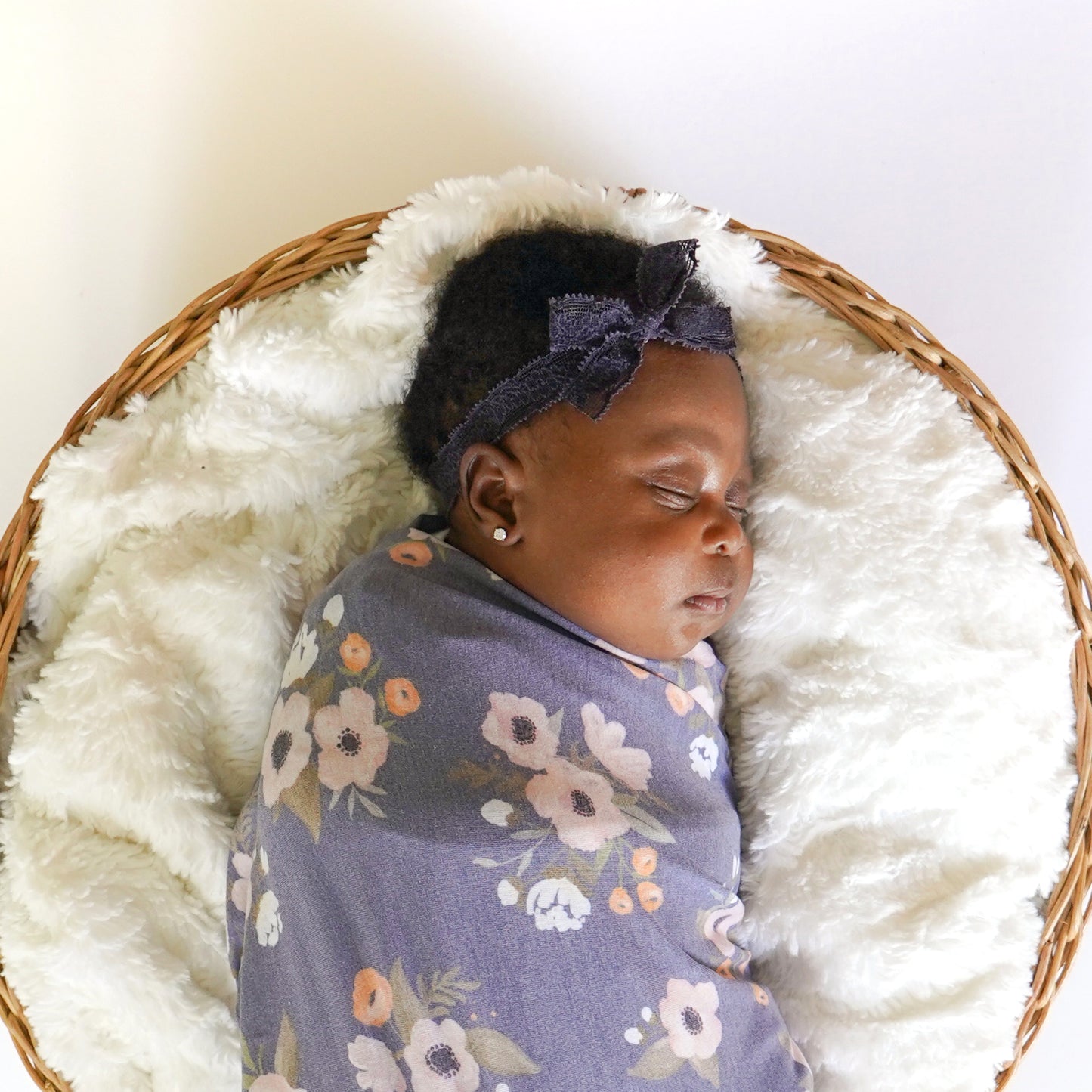 Stretch Lace Bow Headband for Babies: Blake