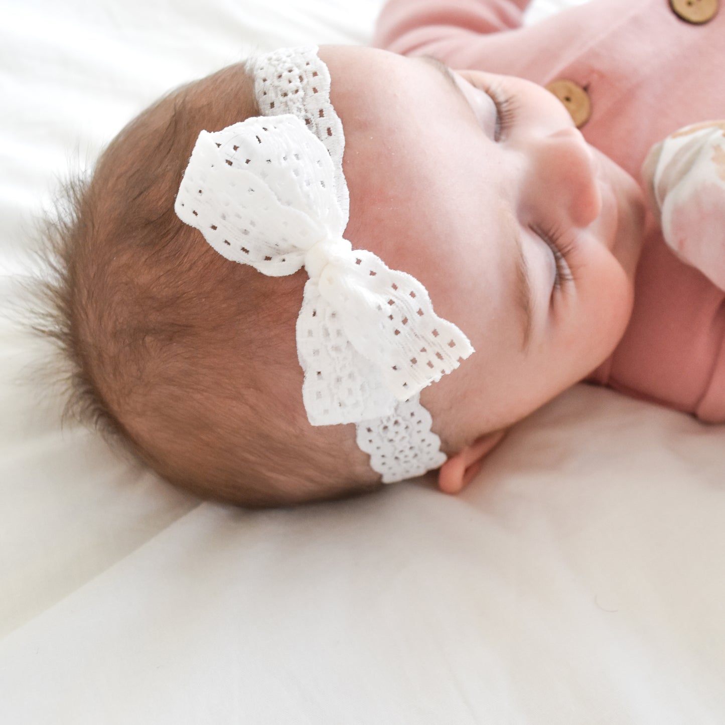 Stretch Lace Bow Headband for Babies: Bianca