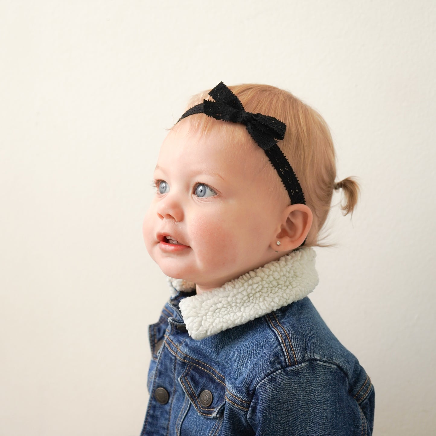 Stretch Lace Bow Headband for Babies: Wren